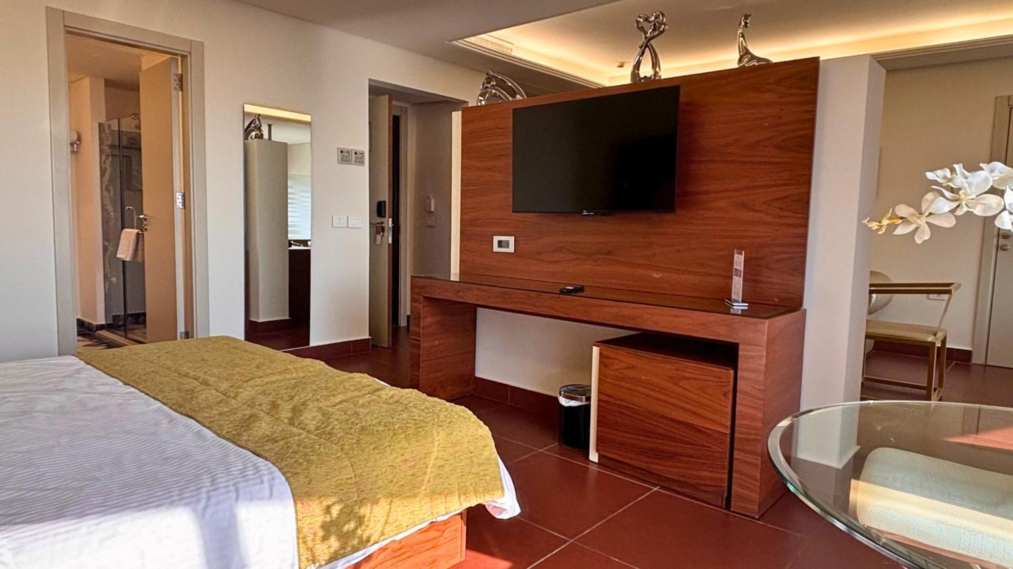 Hotel Xperience Jounieh Exterior photo